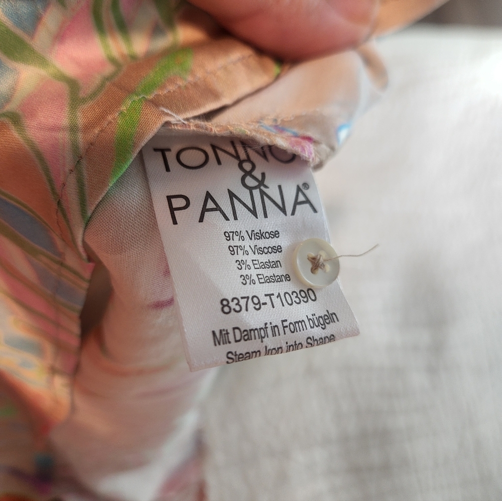 Neutral Multicolor Graphic Collarless Blouse - image 11